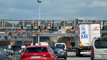 Osterreiseverkehr: ADAC erwartet viel Verkehr auf Autobahnen