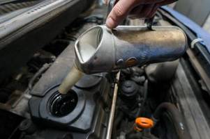 Ölwechsel beim Auto: Muss man auch den Ölfilter austauschen?