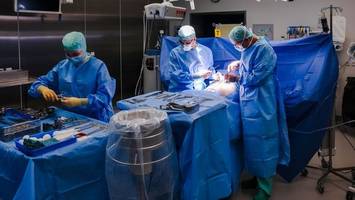Tarifabschluss für Ärzte an Unikliniken - zehn Prozent mehr Gehalt