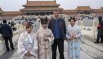 verhältnis zu china : michael roth kritisiert markus söders china-besuch