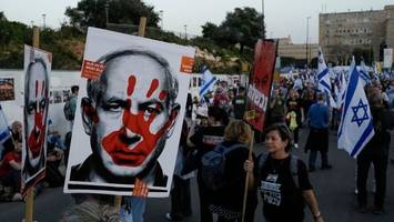 erneut demonstrieren israelis gegen netanjahu-regierung