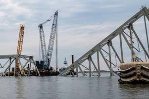 Brückeneinsturz in Baltimore: Riesiges Trümmerteil geborgen