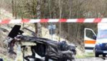 schwarzwald-baar-kreis: schwerer unfall: auto mutmaßlich zu schnell