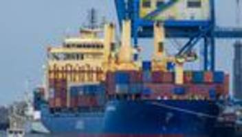 Sanktionen gegen Russland: Zoll setzt Frachter aus Russland in Rostock fest