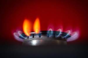 rund 230 euro mehr: steigende mehrwertsteuer macht gas wieder teurer