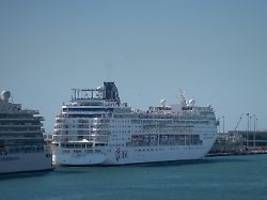 Betrugsmasche der Reiseagentur?: Kreuzfahrtschiff bleibt wegen falscher Visa in Barcelona