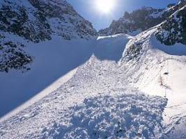 lawinen, steine, klimawandel: die alpen, schon immer ein ort des extremwetters