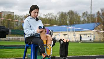 Mit Prothesen - Russischer Angriff nahm ihr ihre Beine, jetzt will Jana (12) Marathon laufen