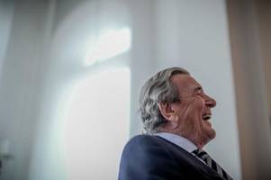 Schröder wird 80: Kein Verstecken mehr
