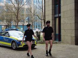 beschaffungsprobleme: polizisten in unterhosen werden thema im landtag