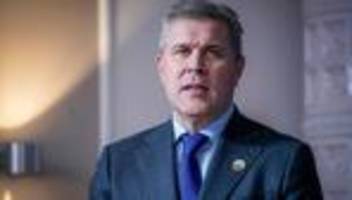 nach rücktritt: islands außenminister benediktsson übernimmt regierung
