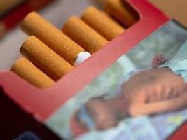 Deutliche Warnhinweise: Initiative will Zigarettenautomaten abschreckender machen