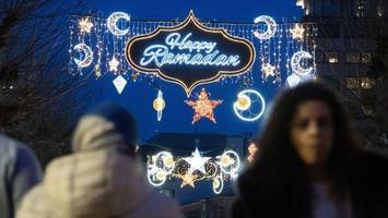 islam-verband: ramadan-beleuchtung in landeshauptstadt