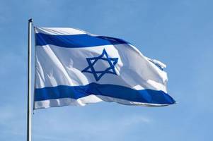 schon wieder: unbekannter reißt israel-flagge an haus herunter