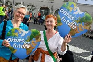 Omas for Future: In Augsburg kämpfen jetzt auch Großeltern für die Zukunft