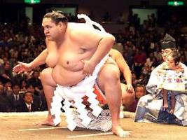 Hüne schrieb Sportgeschichte: Sumo-Ikone Akebono ist tot