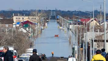 sie wurden zu spät gewarnt - zehntausende russen von hochwasserschäden betroffen