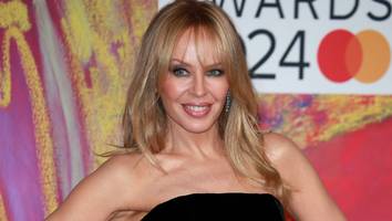 „Du siehst Hammer aus“ - Kylie Minogue in Lederhose und High Heels - Fans total begeistert