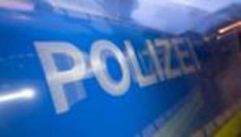 Kriminalität: Unbekannter tritt in Gera auf 82-Jährigen ein