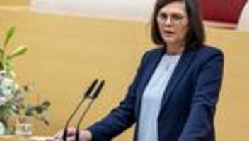 Landtag: Gutachten zur «Extremismusklausel» soll bis Sommer vorliegen