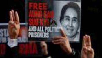 myanmar: militärjunta meldet verlegung suu kyis aus gefängnis in den hausarrest