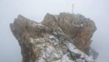 Zugspitze: Mit Sneakern und Jogginghose - Zwei Bergsteiger gerettet