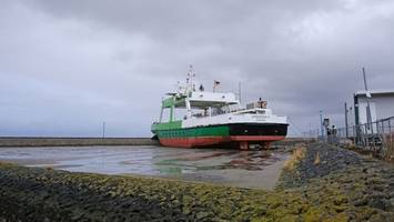 Bergung von Spiekerooger Fährschiff verschoben