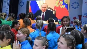tod ist „heldentat“ - wie putin russische kinder für den ukraine-krieg instrumentalisiert
