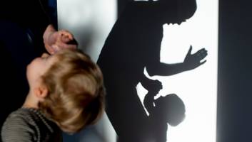 In England und Nordirland - „Längst überfällig“: Kinderärzte fordern, das Schlagen von Kindern zu verbieten