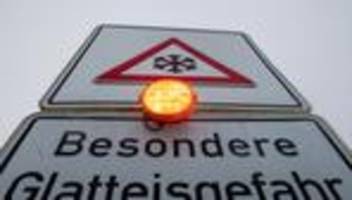 frauenfeld: vereist: autobahn südlich von konstanz zeitweise gesperrt