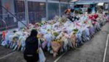 terrorismus: angriff auf bischof in sydney: polizei sucht krawallmacher