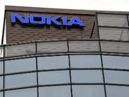 Kunden halten sich zurück: Nokia verdient dank Einsparungen mehr