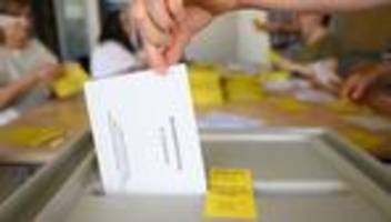 Wahlen: Tausende melden sich als Wahlhelfer für das Superwahljahr