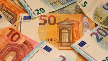 Gemeinde verschenkt 1000 Euro – und wird Geld nicht los