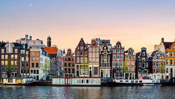 Stadt soll lebenswert bleiben  - Amsterdam verbietet als Maßnahme gegen Massentourismus den Neubau von Hotels