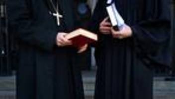 synode: landeskirche will afd-mitglieder von Ämtern ausschließen