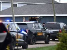 Unglück am Eriesee: Frau rast mit Auto in Geburtstagsparty - zwei Kinder tot