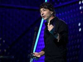 still-kontroverse in melbourne: us-comedian schmeißt mutter und kind aus show
