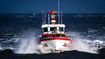 Seenotretter helfen Seglern vor Norderney und Juist