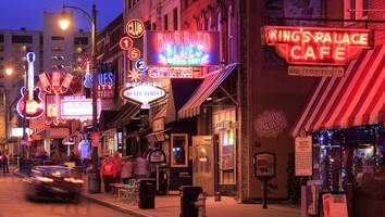 Roadtrip von Memphis bis Nashville - Von Elvis bis Taylor Swift: Die 12 Top-Sehenswürdigkeiten für Musikfans in Tennessee