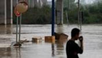 Guangdong: Südchinesische Provinz steht unter Wasser, Rettungsarbeiten dauern an