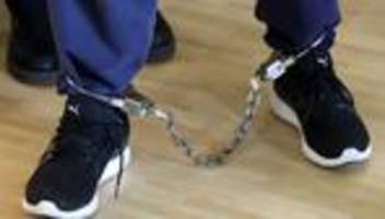 Vorpommern-Rügen: Prozess um Zerstückelung: Männer zu Haftstrafen verurteilt