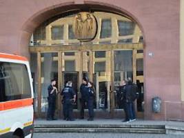 Machete in der Hand: Polizei erschießt Bewaffneten in Mannheimer Uni-Bib