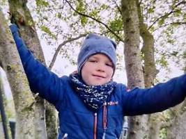 Polizei sucht mit Großaufgebot: Sechsjähriger verschwindet aus Elternhaus in Bremervörde