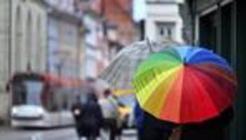 Wettervorhersage: Regen, Graupel, Gewitter: Ungemütliches Wetter in Thüringen
