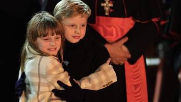 Charlène und Albert von Monaco: So leben ihre Kinder