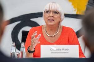 Claudia Roth droht als Kulturstaatsministerin zu scheitern