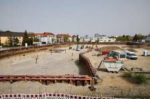 290 Wohnungen: Riesige Baugrube für Projekt in Haunstetten