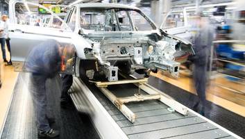 Goldener Handschlag - VW zahlt Abfindungen bis 454.700 Euro - so lange müssen Normalverdiener dafür arbeiten