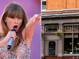 Ein paar Songzeilen später ...: Taylor-Swift-Fans laufen Sturm auf Pub in London